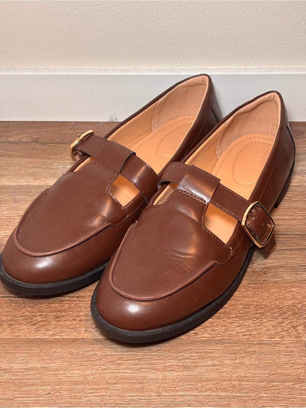 Classic Brown Women's Buckle Loafers size 9.5